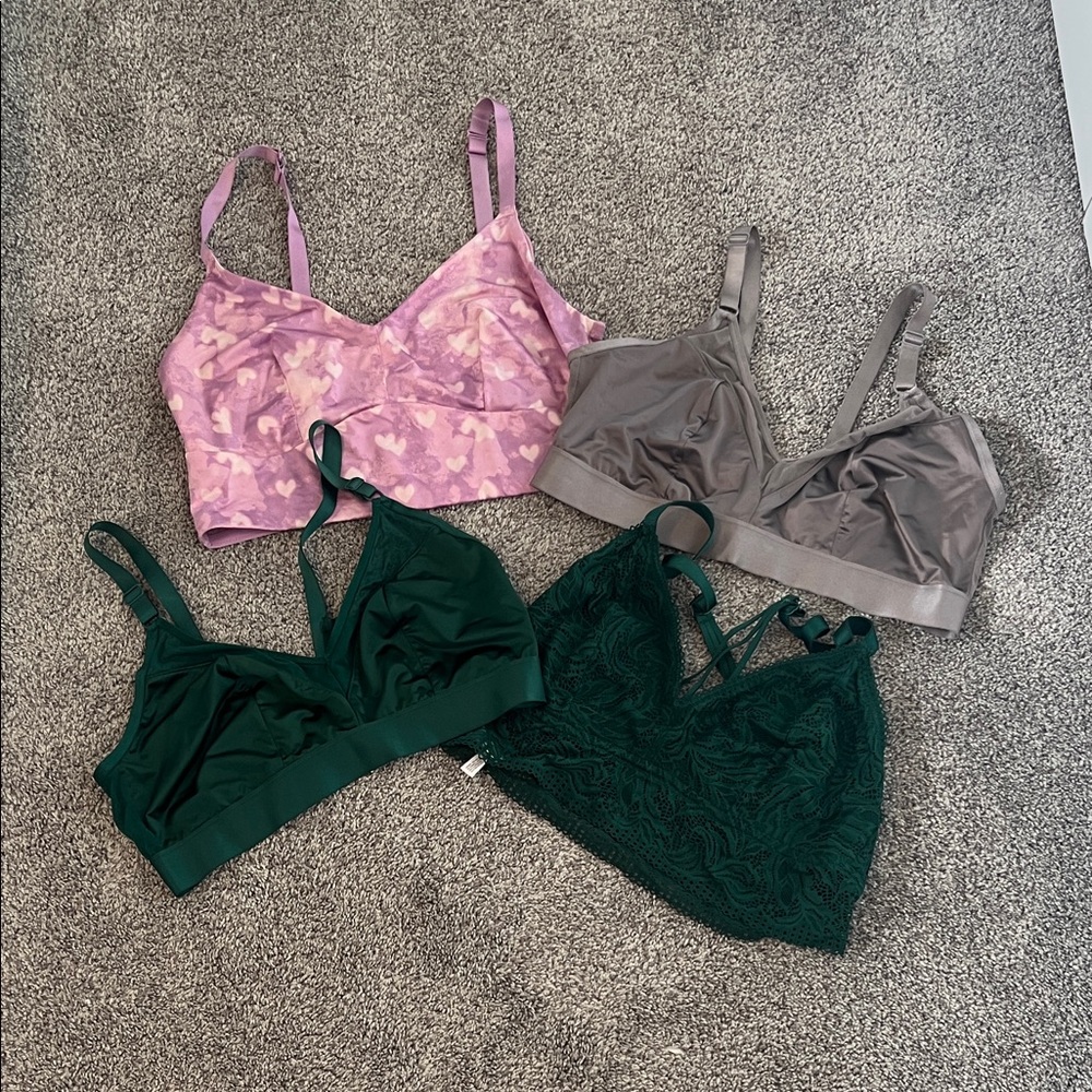 Auden Set Of 4 Bras Size XL